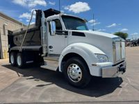 2027 Kenworth T880