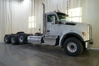 2026 Kenworth T880