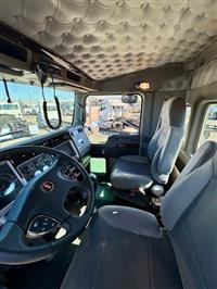 2025 Kenworth W900L