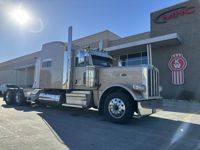 2021 Peterbilt 389