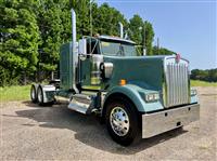 2025 Kenworth W900L