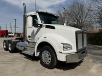 2024 Kenworth T880