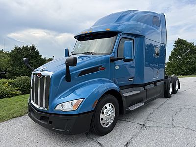 2022 Peterbilt 579