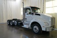 2026 Kenworth T880