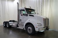 2025 Kenworth T880