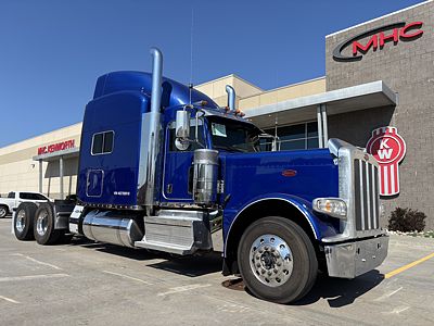 2022 Peterbilt 389