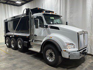 2027 Kenworth T880