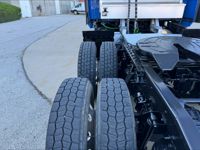 2023 International LT625