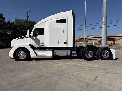 2023 Kenworth T680