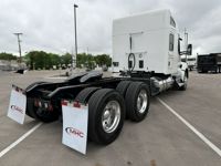 2024 Kenworth T880
