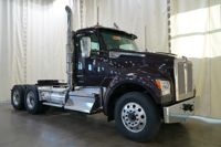 2027 Kenworth T880