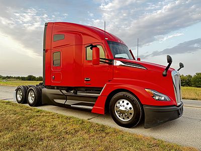 2023 Kenworth T680