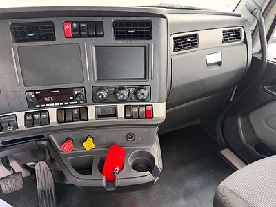 2022 Kenworth T880
