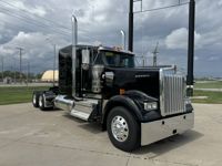 2027 Kenworth W900L