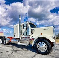 2025 Kenworth W900L