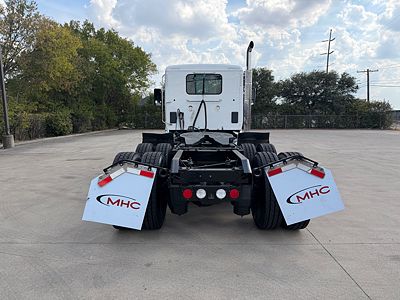 2022 Kenworth T880