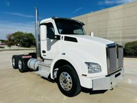 2024 Kenworth T880