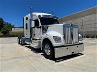 2025 Kenworth W990