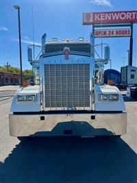 2025 Kenworth W900L