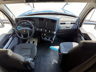 2023 Kenworth T680