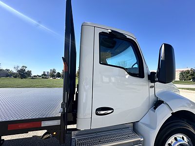 2027 Kenworth T380