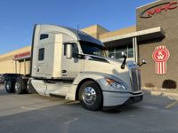 2023 Kenworth T680