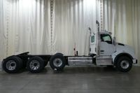 2027 Kenworth T880