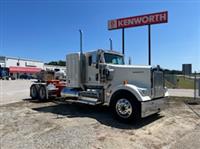 2025 Kenworth W900L