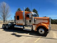 2019 Kenworth W900L