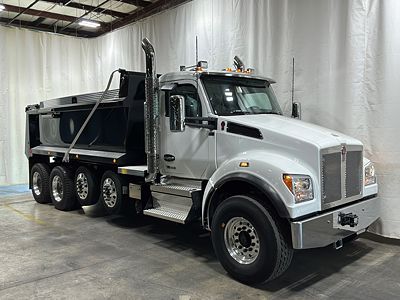 2027 Kenworth T880