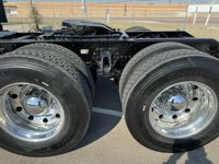 2024 Kenworth T680