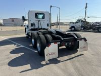 2024 Kenworth T880