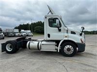 2015 Freightliner CA11342DC