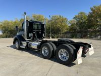 2021 Kenworth T880