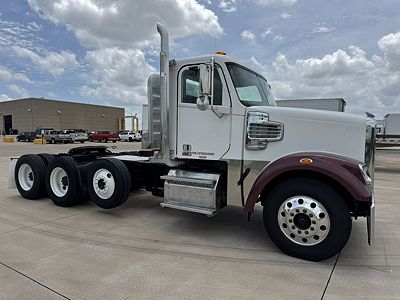2019 Freightliner 122SD