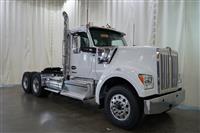 2025 Kenworth W990