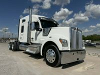 2023 Kenworth W990