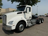 2024 Kenworth T880