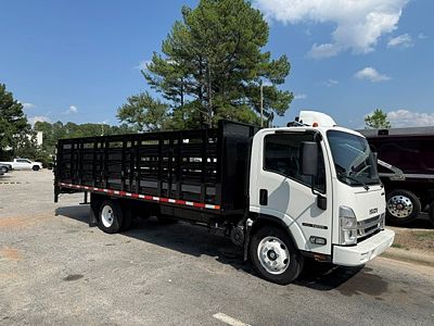 2025 Isuzu NRR