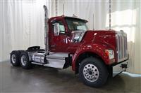 2025 Kenworth W990