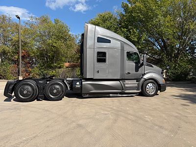 2022 Kenworth T680