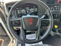 2023 Kenworth T680