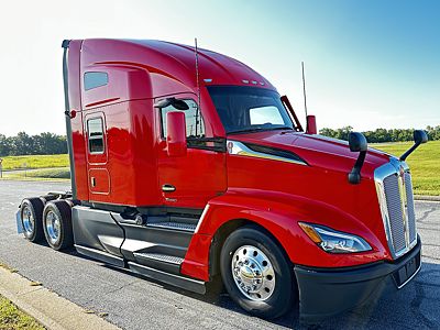 2023 Kenworth T680