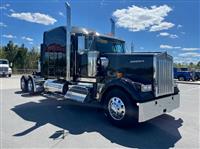 2025 Kenworth W900L