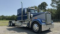 2022 Kenworth W900L