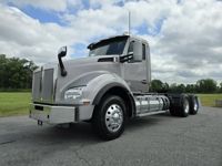 2021 Kenworth T880