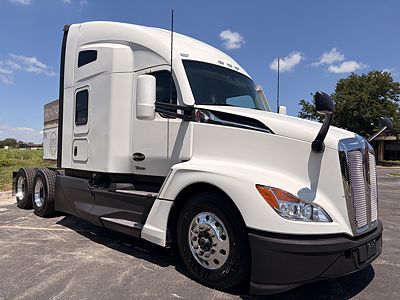 2023 Kenworth T680