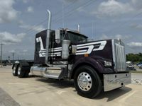 2025 Kenworth W900L