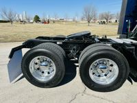 2023 Kenworth T680