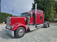 2025 Kenworth W900L